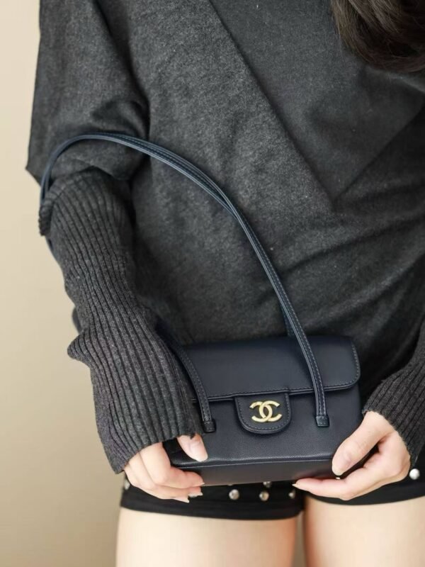 CHANEL  Flap Bag