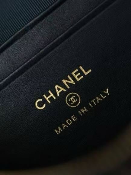 CHANEL Classic Vanity with Chain