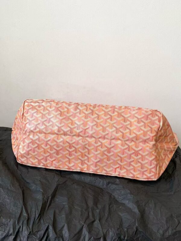 GOYARD MEDIUM FLAT SHOPPER IN TRIOMPHE CANVAS