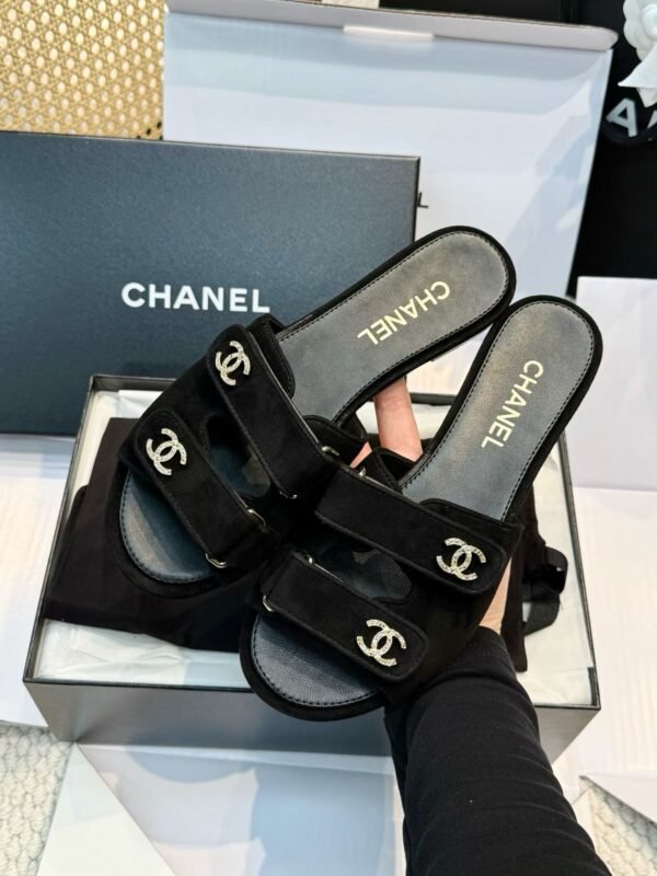 CHANEL Cool drag