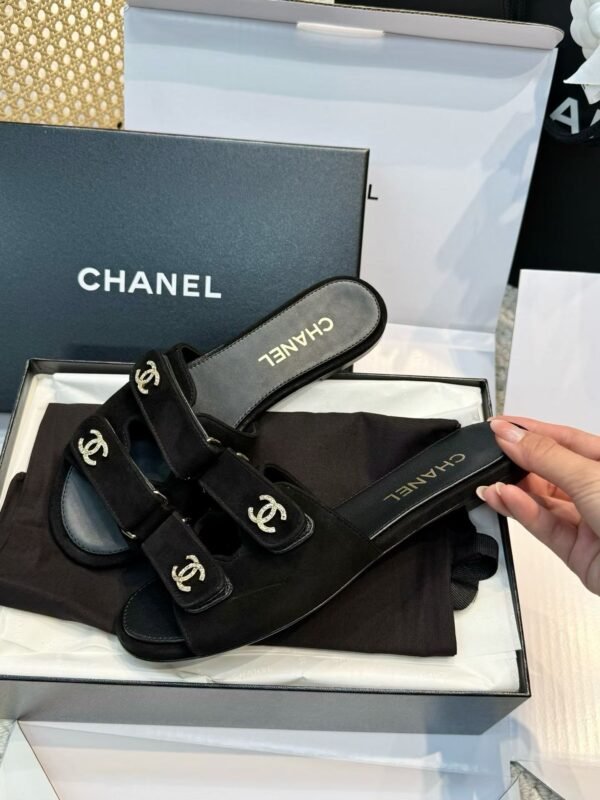 CHANEL Cool drag