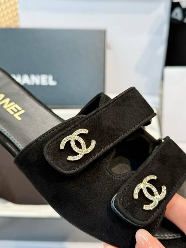 CHANEL Cool drag