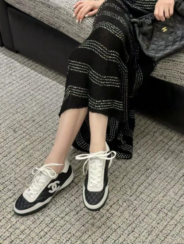 CHANEL Virtue training shoes