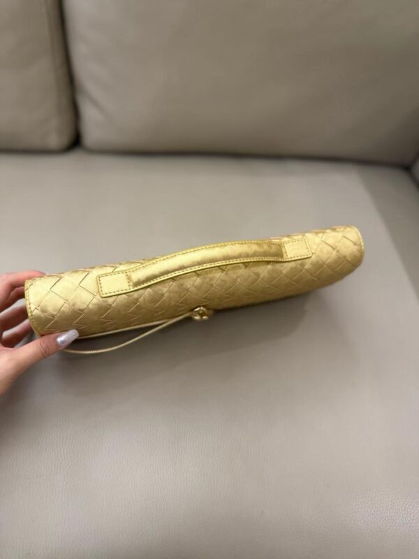 Bottega Veneta  Andiamo Clutch
