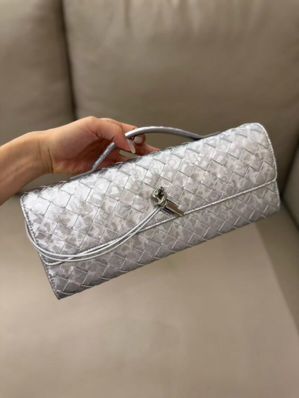Bottega Veneta  Andiamo Clutch