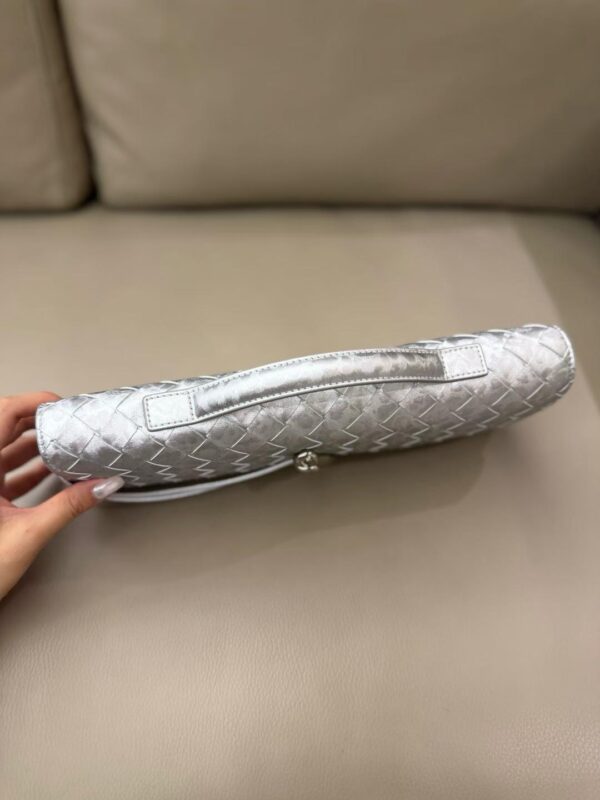 Bottega Veneta  Andiamo Clutch