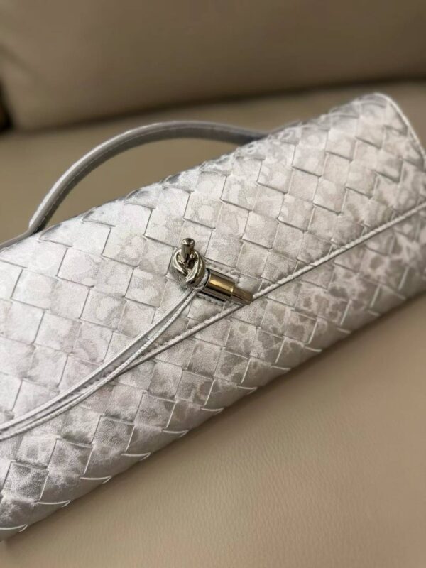 Bottega Veneta  Andiamo Clutch