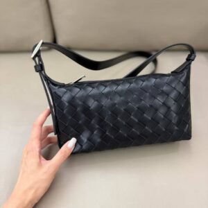 Bottega Veneta TRAVELER BAG