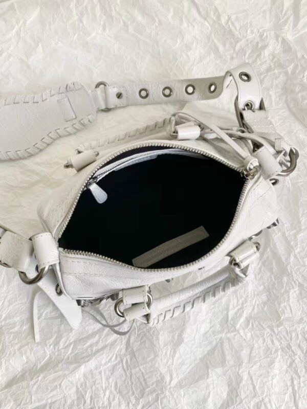 BALENCIAGA DUFFLE CAGOLE BAG