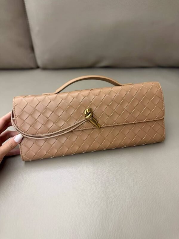 Bottega Veneta Andiamo Clutch