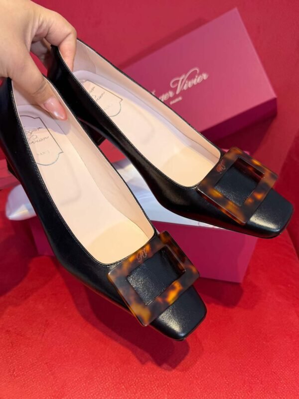 RV Tortoiseshell buckle heels