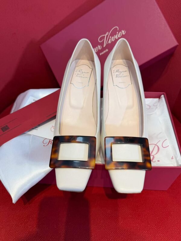 RV Tortoiseshell buckle heels