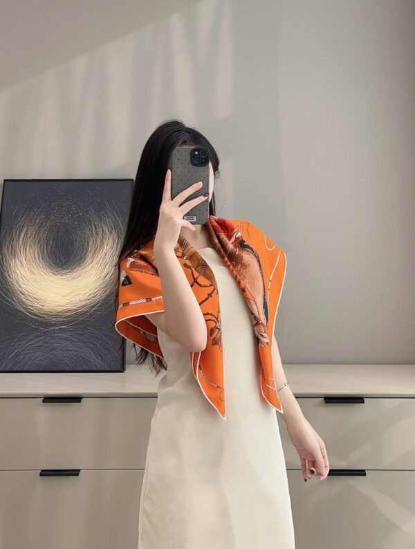 HERMES Square silk scarf