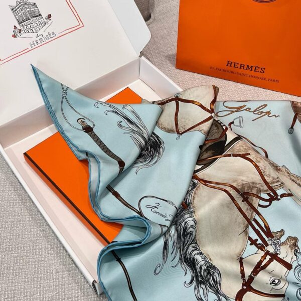 HERMES Square silk scarf