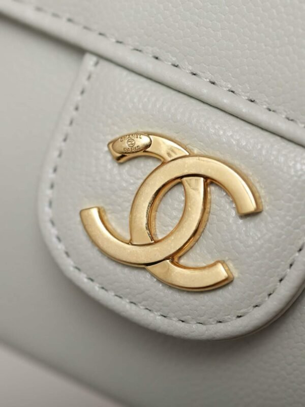 CHANEL Small Flap Bag