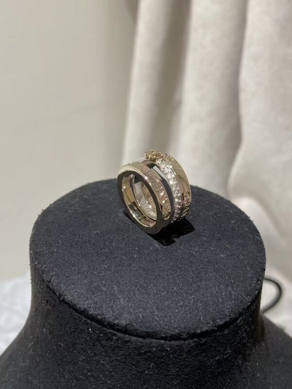 CHANEL  Ring