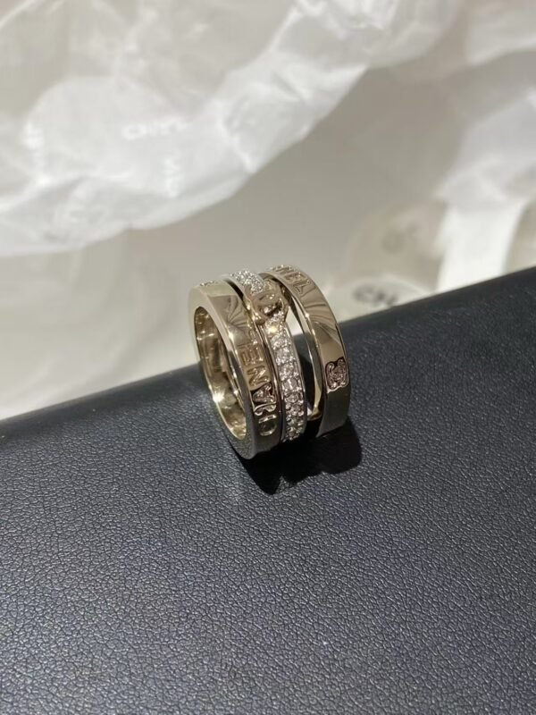 CHANEL  Ring