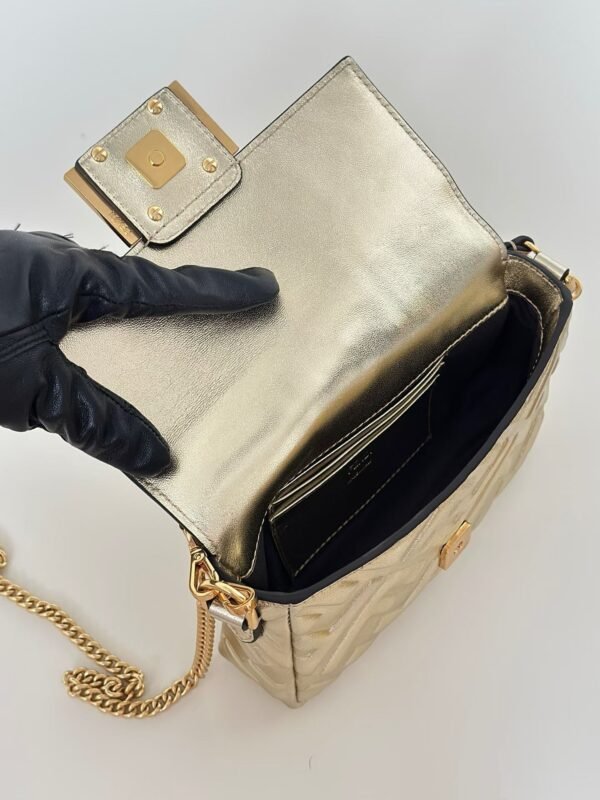 FENDI Baguette® Mini