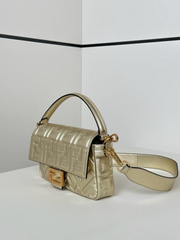 FENDI Baguette®