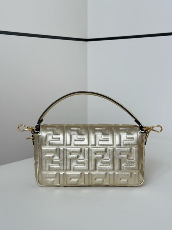 FENDI Baguette®