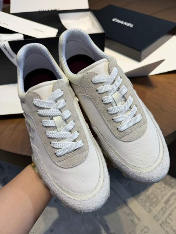 CHANEL 26S Sneakers