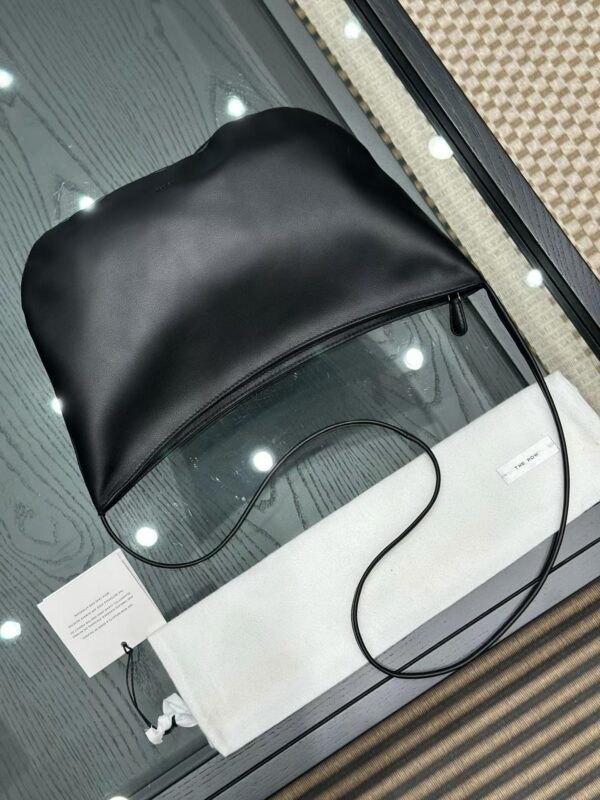 THE ROW E.W. Izzy Leather Bag