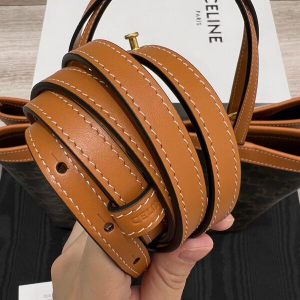 CELINE FLAT SHOPPER IN Triomphe Canvas
