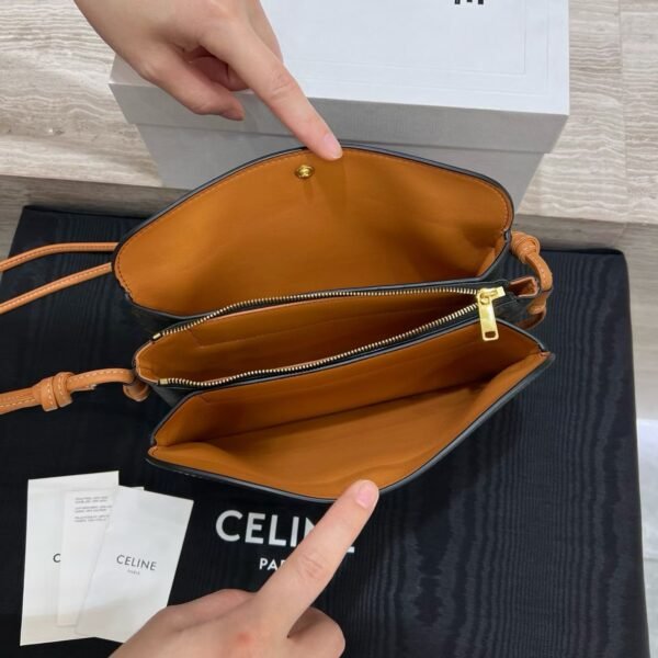 CELINE TRIO FLAP IN TRIOMPHE CANVAS AND LAMBSKIN