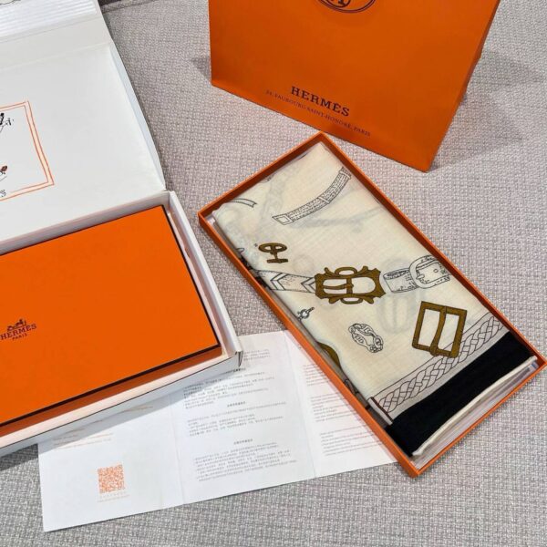 Hermès square towel