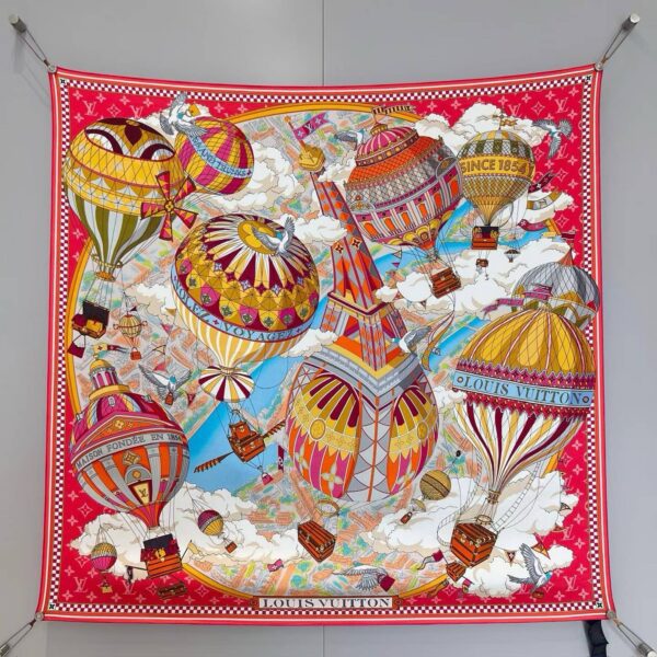 LOUIS VUTTION Square scarf