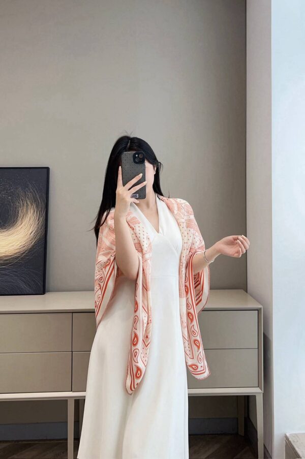 HERMES Square scarf