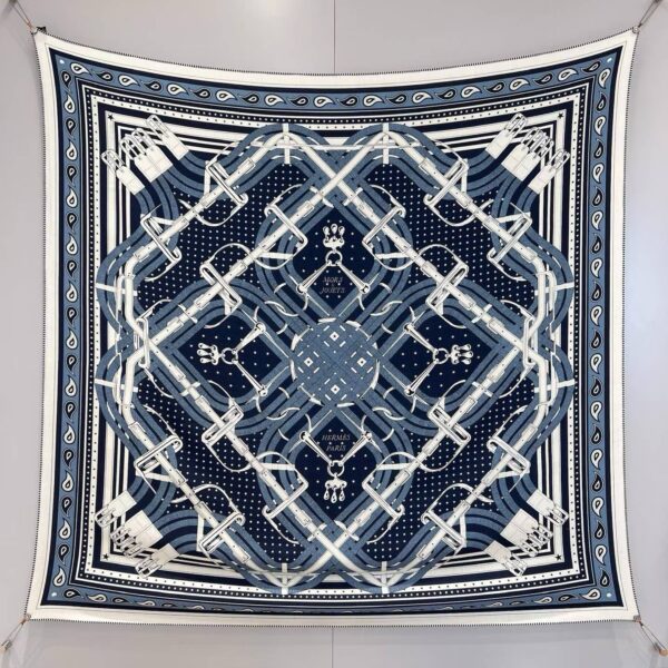 HERMES Square scarf