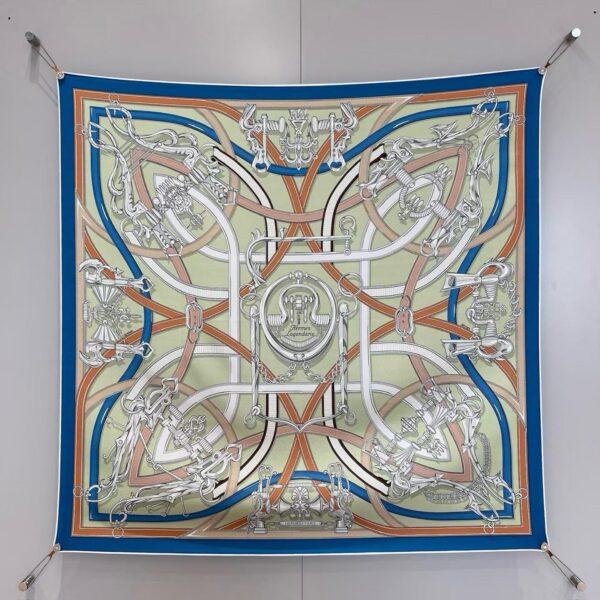 HMES Square scarf