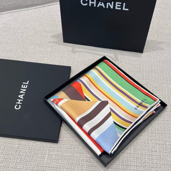 CHANEL  Square scarf