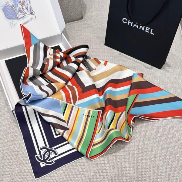 CHANEL  Square scarf