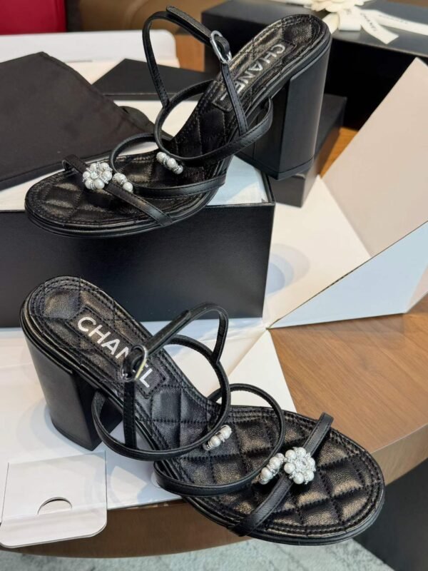 CHANEL Sandals