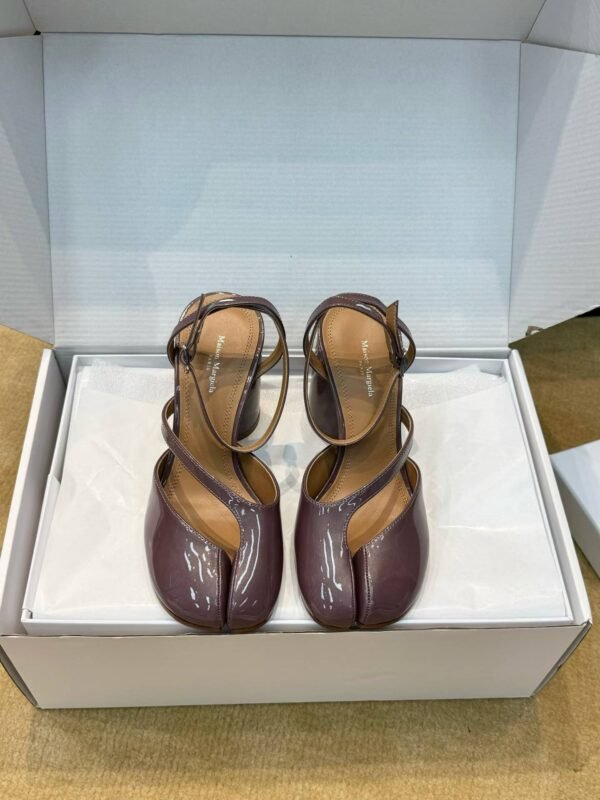 Majira high heel split toe shoes