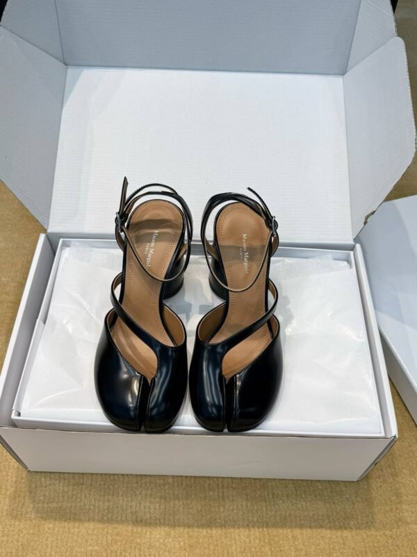 Majira high heel split toe shoes