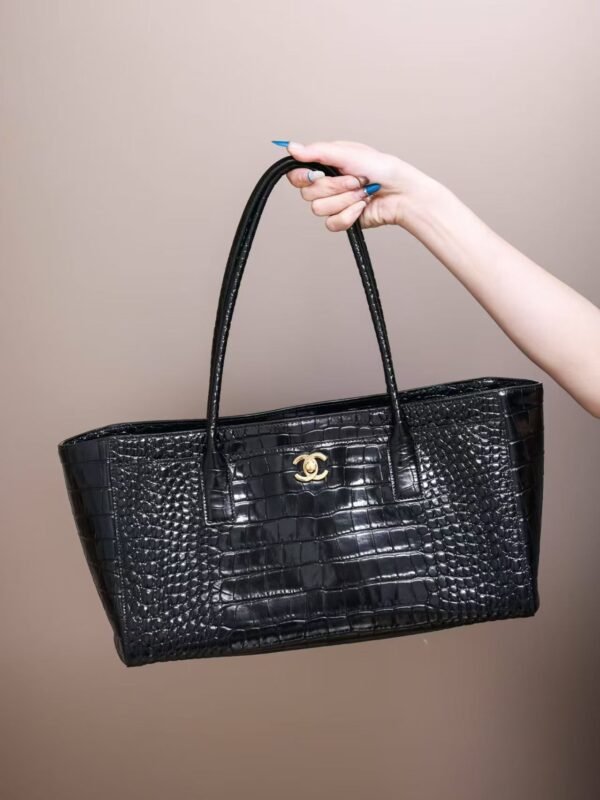 CHANEL Small Shopping Bag
