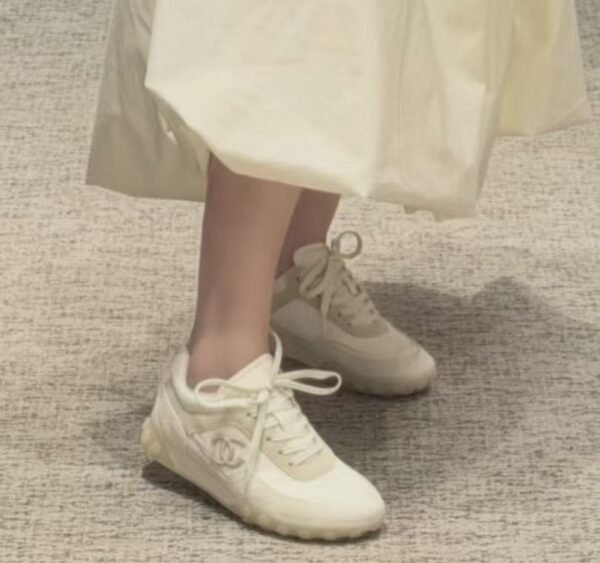 CHANEL 26S Sneakers