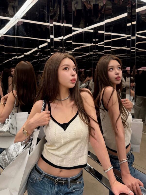 CHANEL Vest