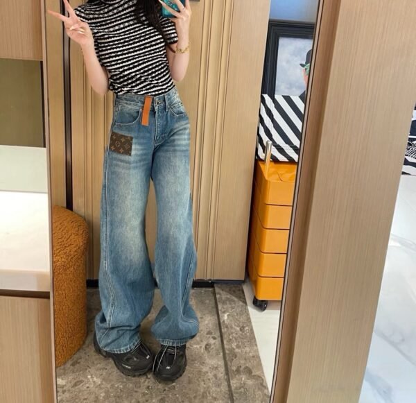 LOUIS VUITTON Jeans