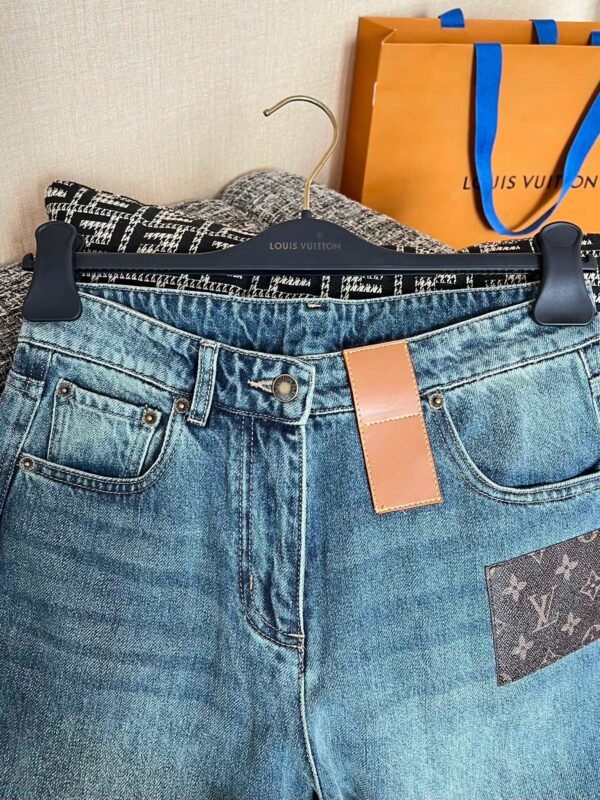 LOUIS VUITTON Jeans