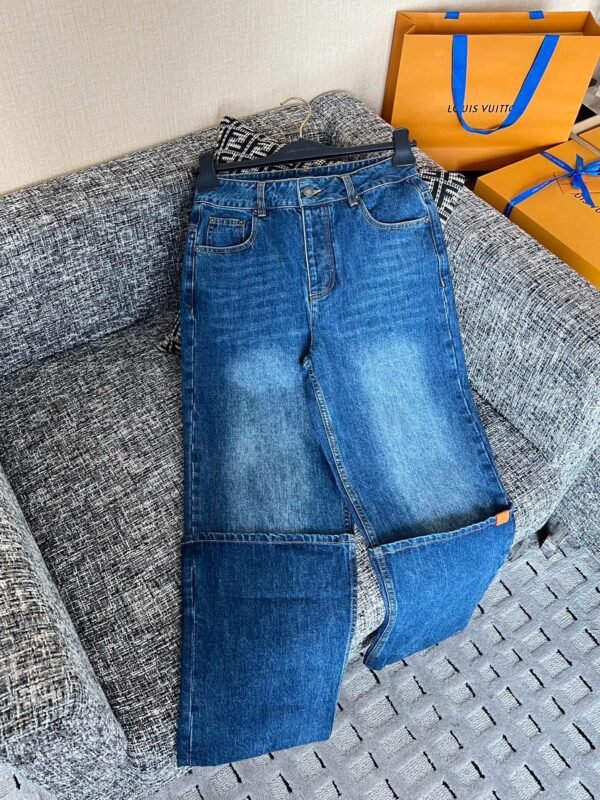 LOUIS VUITTON Jeans