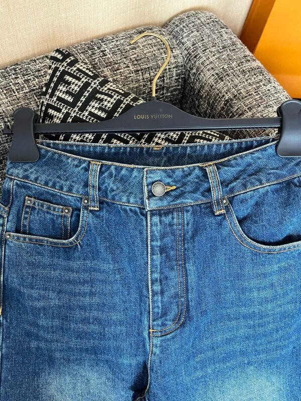 LOUIS VUITTON Jeans