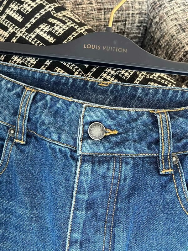 LOUIS VUITTON Jeans