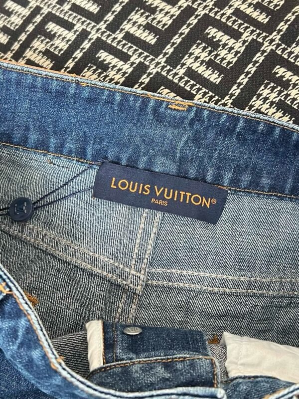 LOUIS VUITTON Jeans