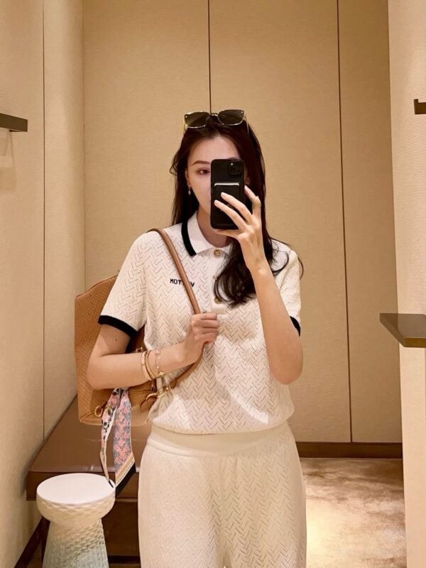 LOUIS VUITTON 26 Knitted Polo short-sleeved shirt