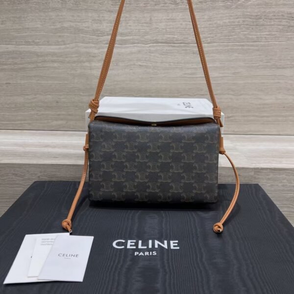 CELINE TRIO FLAP IN TRIOMPHE CANVAS AND LAMBSKIN