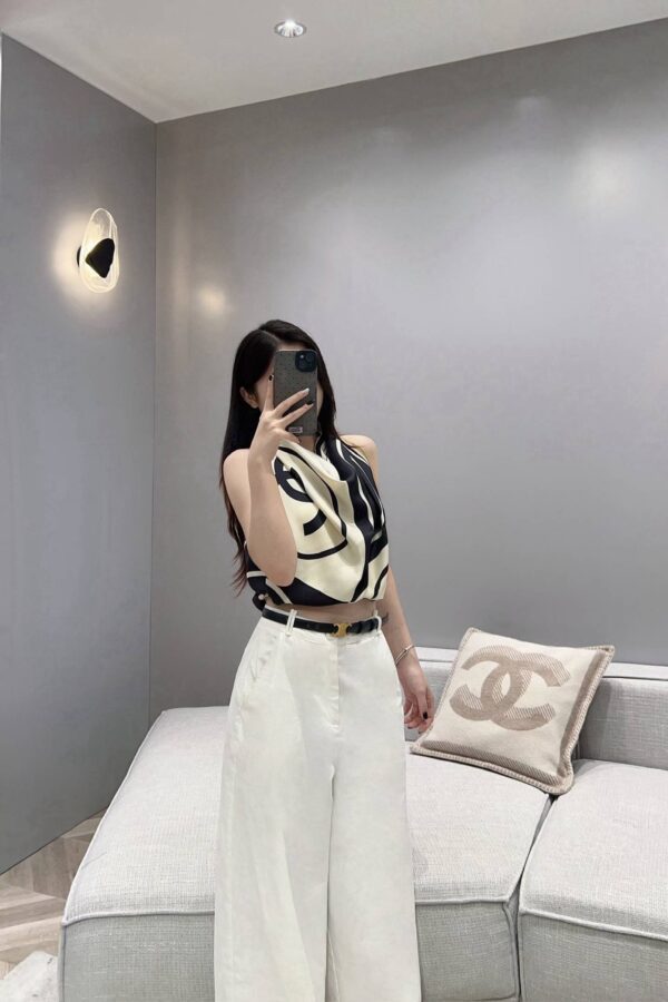 CHANEL  Square silk scarf
